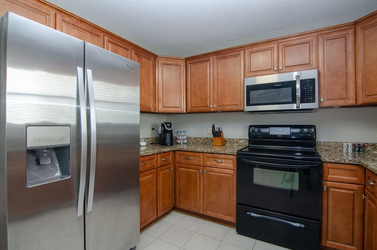 306 Wedgewood Ct - Photo 5 of 23