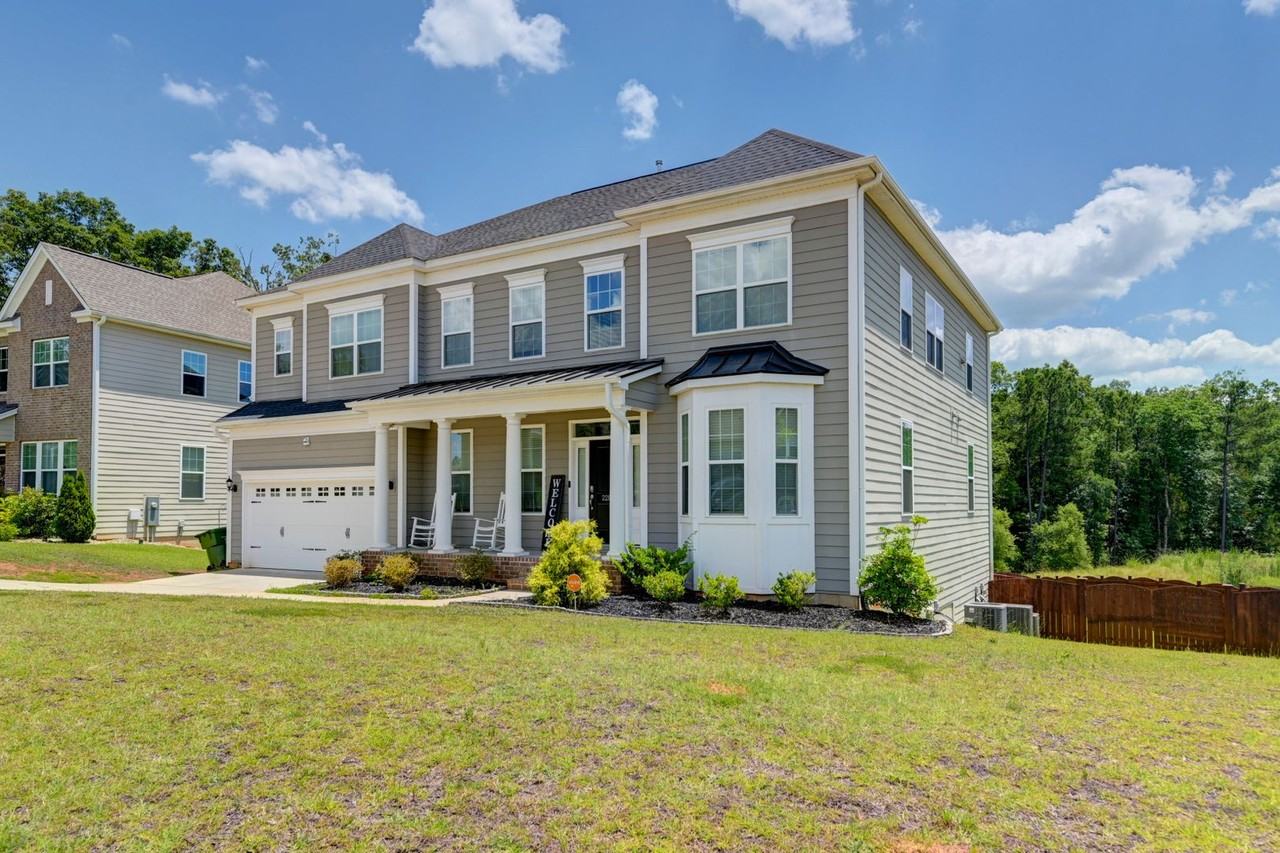 2286 Harvestwood Ln - Photo 2 of 50