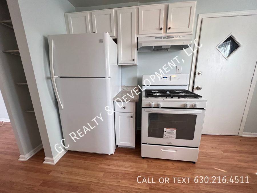 7638 W 61st Pl #R - Photo 3 of 13