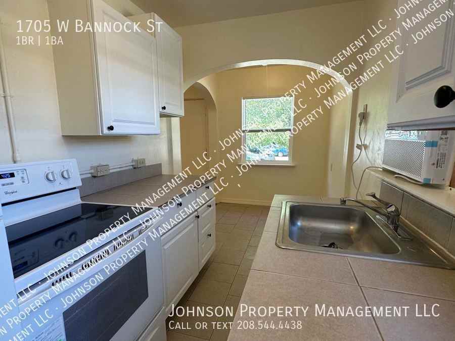 1705 W Bannock St - Photo 2 of 9