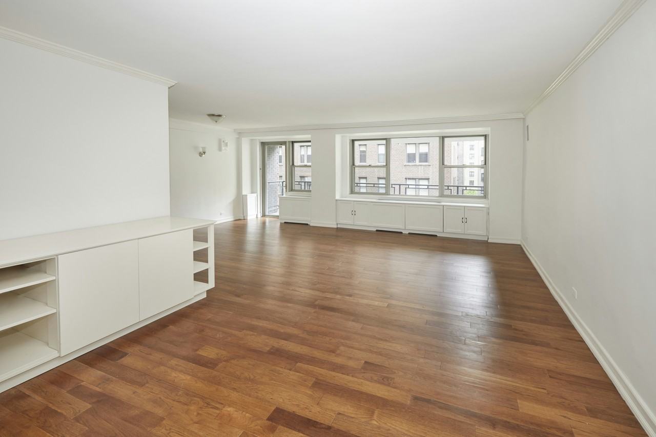 55 E 87th St #6D - Photo 2 of 14