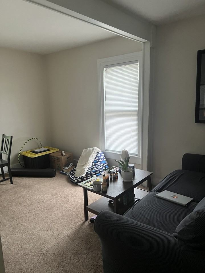 119 N Hamilton St #5 - Photo 7 of 22