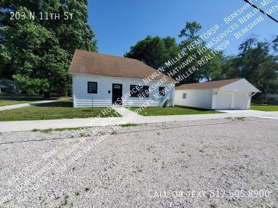 203 N 11th St - Photo 2 of 8
