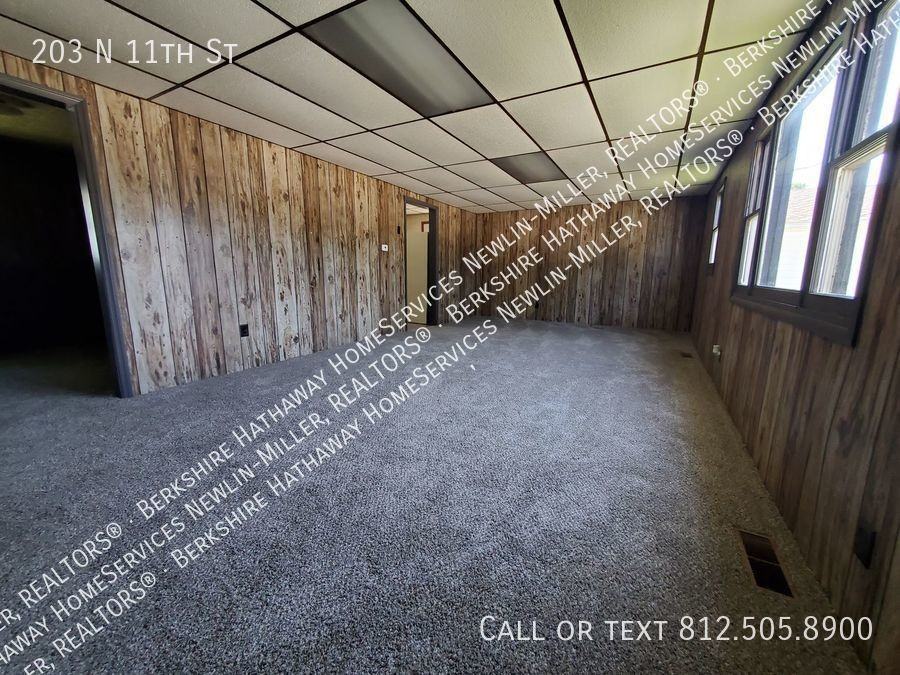 203 N 11th St - Photo 3 of 8
