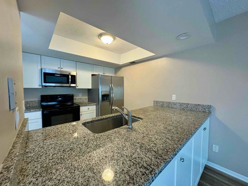 702 Nw Fork Rd #702 - Photo 3 of 13