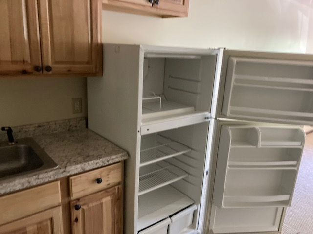 136 Eastwood Dr - Photo 2 of 6