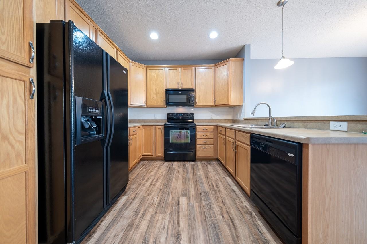 11816 Emery Village Dr N #1 - Photo 3 of 18