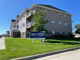 featured image of 1400 12th St W