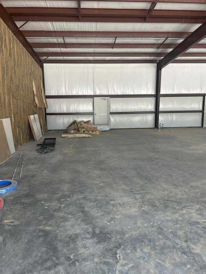 702 Timberlane Dr - Photo 3 of 5