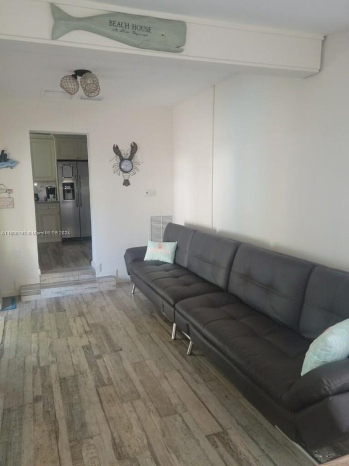 3201 Canal Dr #2 - Photo 5 of 12