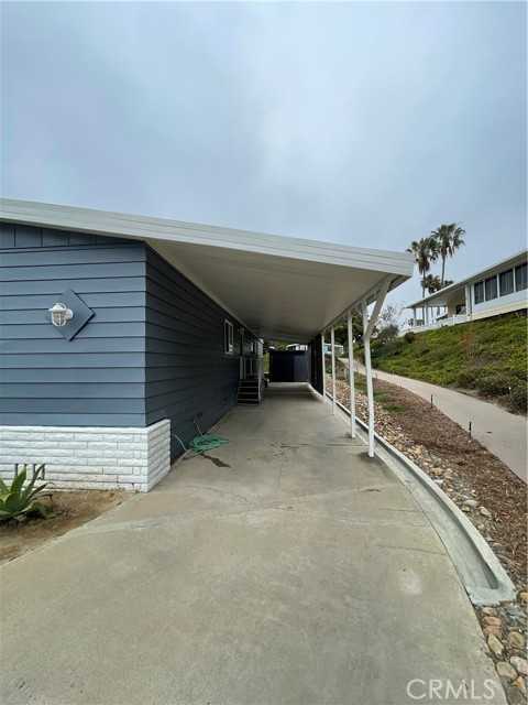 137 Mira Del Sur - Photo 3 of 4