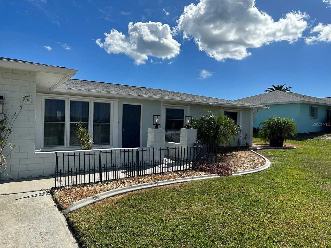 45 Oakland Hills Ct - Photo 2 of 35