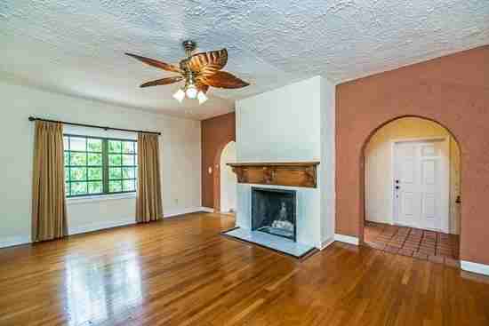 234 Alesio Ave B - Photo 2 of 16