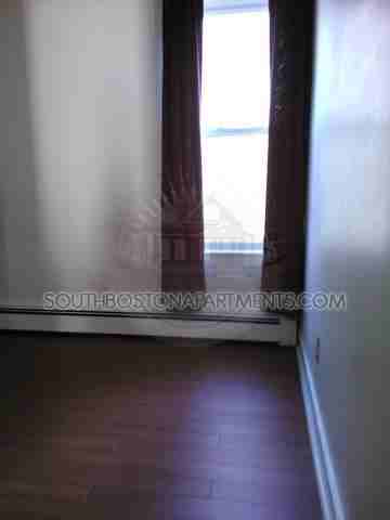 173 W 7th St 1 - Photo 3 of 8