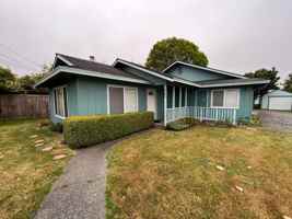 featured image of 3361 Edgewood Rd