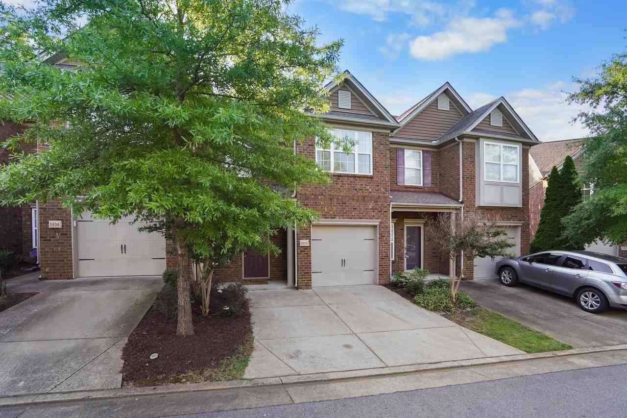 1034 Ashmore Dr - Photo 3 of 26