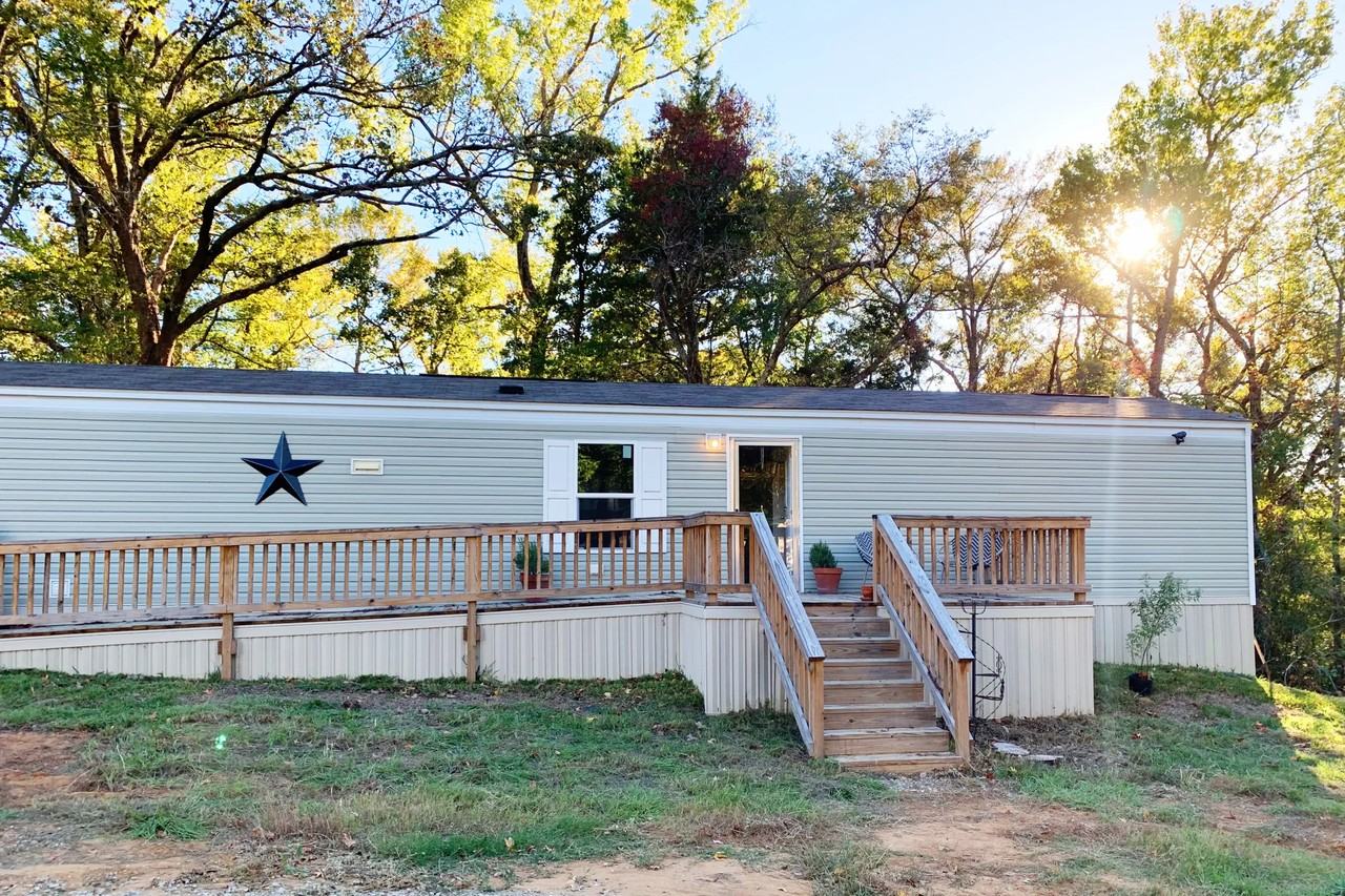 9882 Fm 1615 - Photo 2 of 10