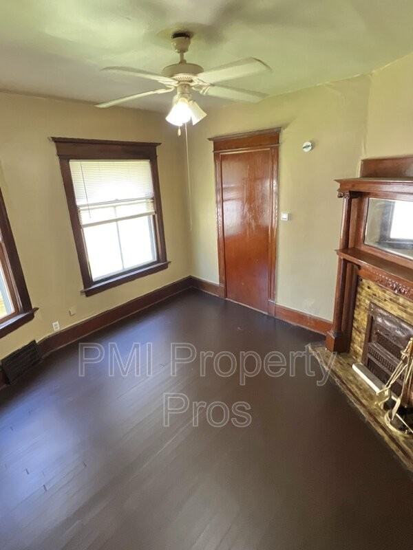 3243 W Mckinley Blvd - Photo 2 of 5