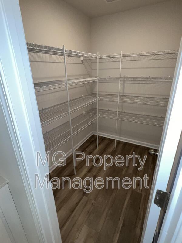 1401 Woodhouse Drive - Photo 6 of 23