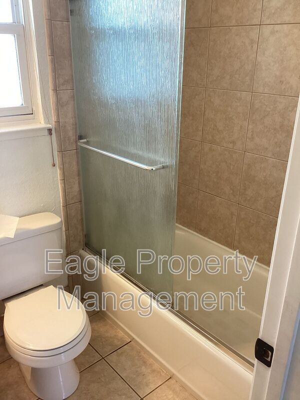 870 Palm Cir - Photo 2 of 16