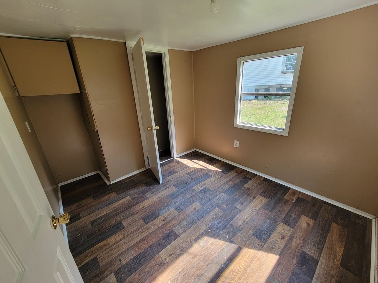 1007 E Florida Street Ext - Photo 2 of 5