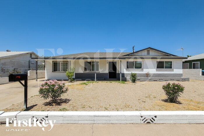 1124 E Ruth Ave - Photo 2 of 15