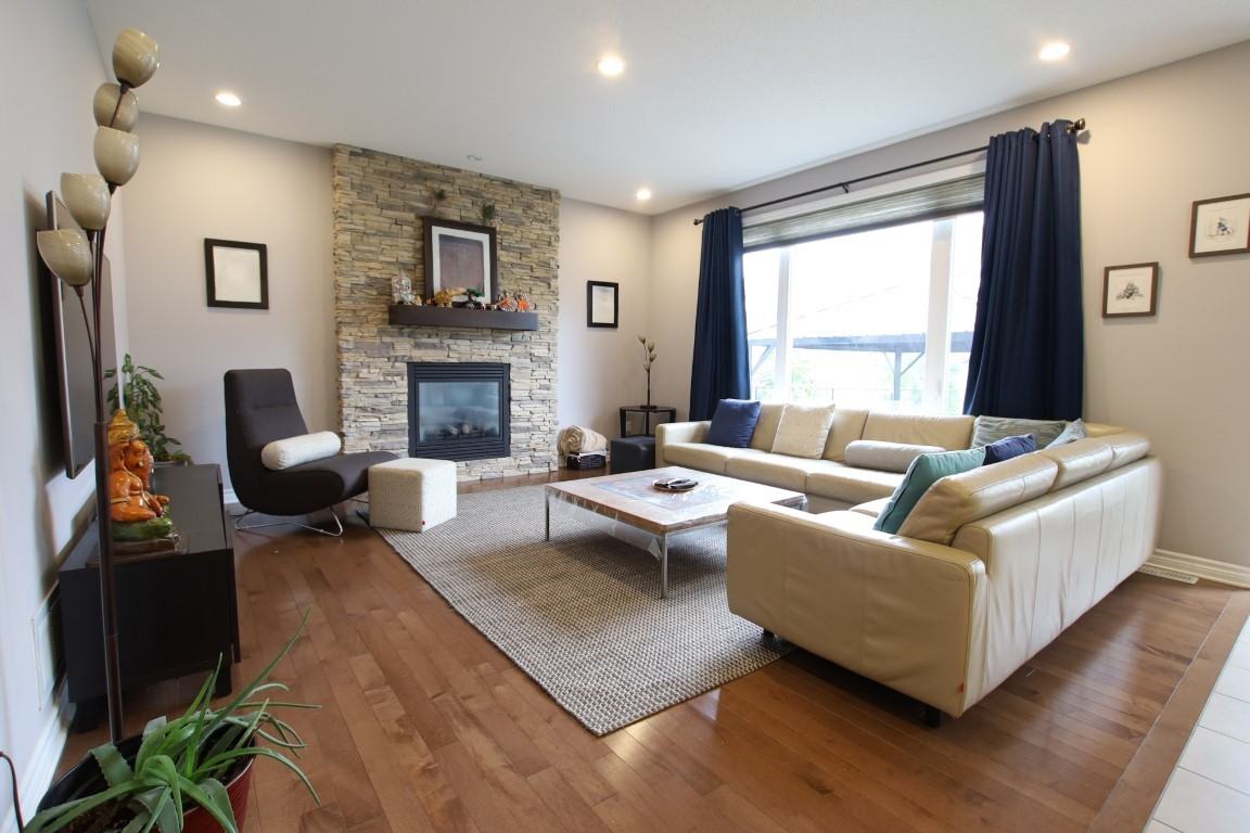 1029 Clubmoss Ave - Photo 3 of 50