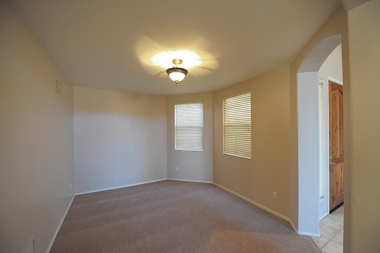5677 N Placita Paisaje - Photo 4 of 26
