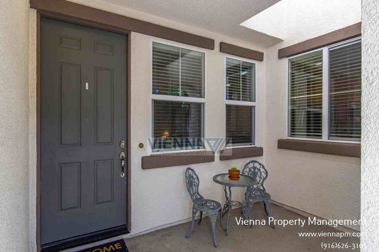 2108 Las Palomas Loop - Photo 3 of 22