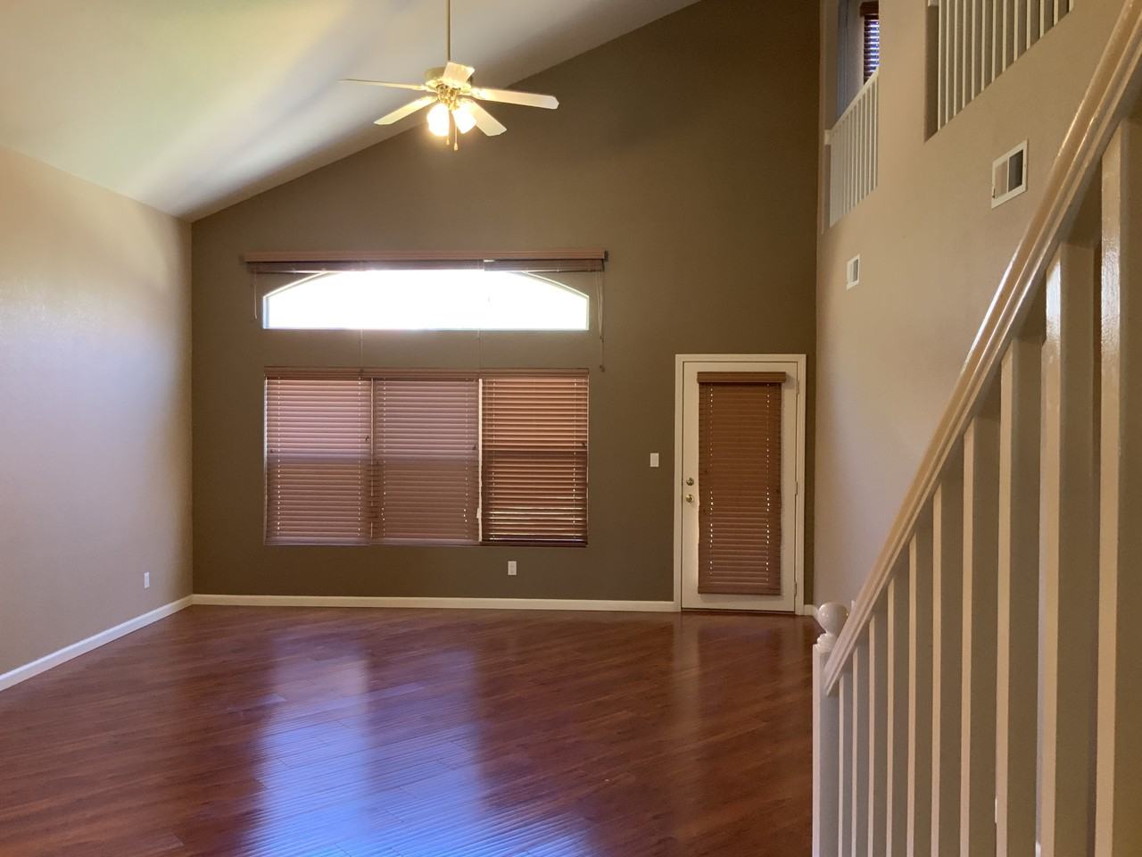 7209 Deer Canyon Ave Ne - Photo 3 of 24