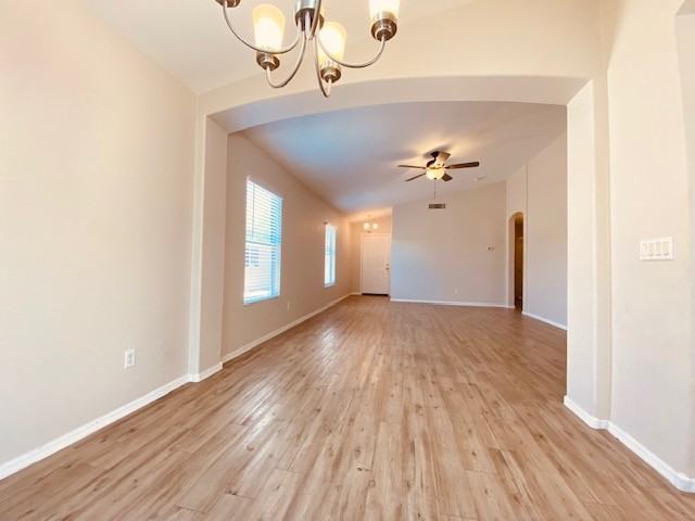 18047 N 113th Ave - Photo 2 of 33