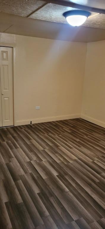 1103 Elm St - Photo 5 of 8