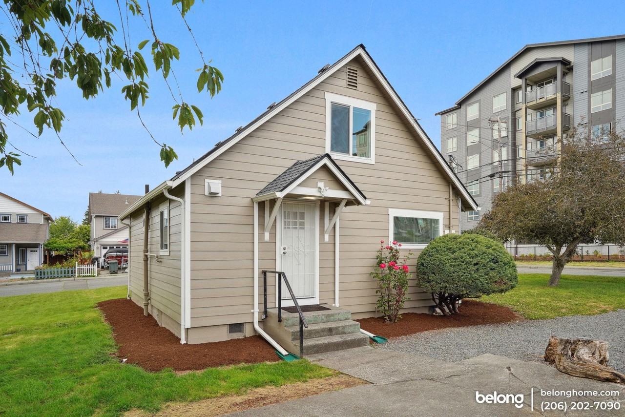 7932 Beverly Ln - Photo 2 of 19