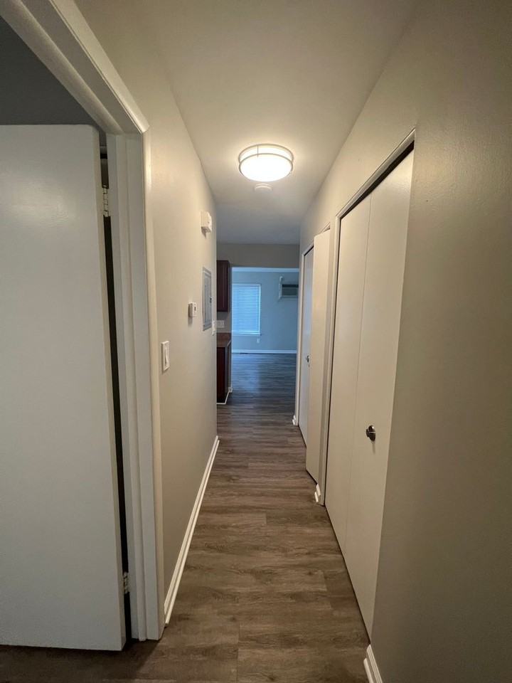 Rosewood Apartments - Photo 5 of 18