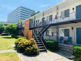 featured image of 112 Ardmore Pl Nw