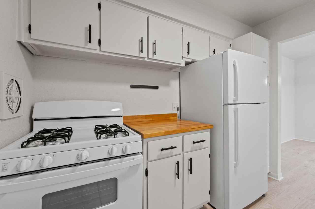 2445 Fairfield Avenue - Photo 3 of 36