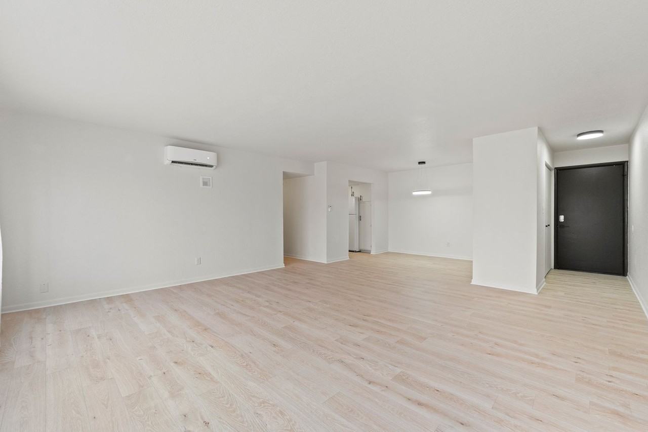 2445 Fairfield Avenue - Photo 4 of 36