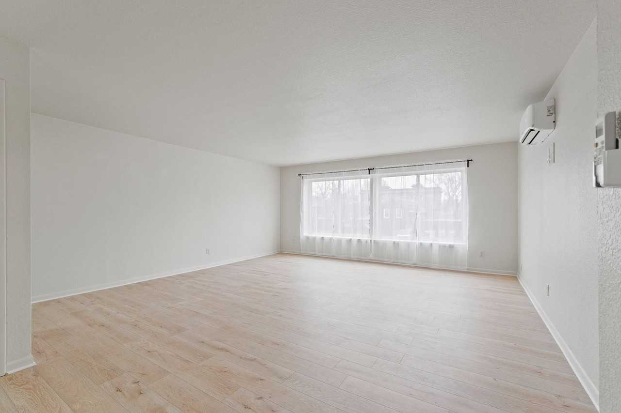 2445 Fairfield Avenue - Photo 5 of 36