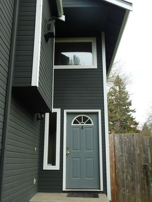 8408 22nd Ave Sw - Photo 4 of 33