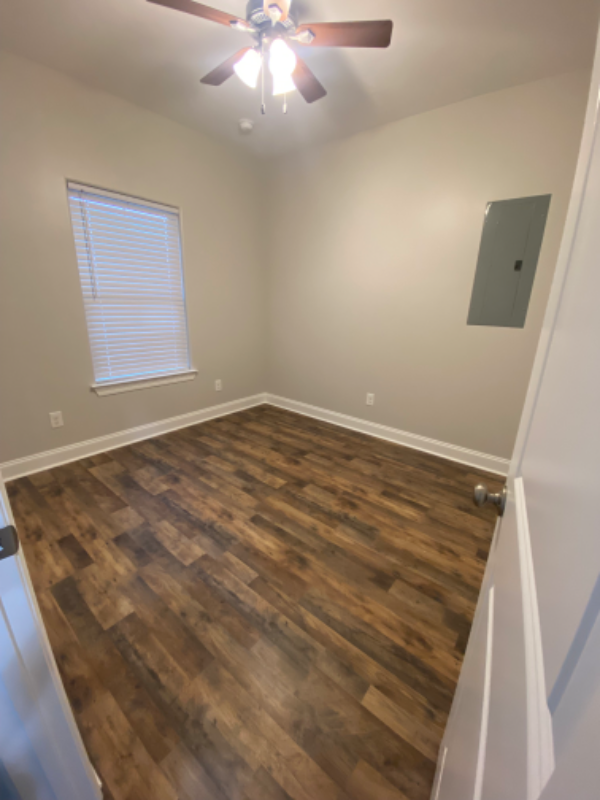 102 Glade Blvd #A - Photo 7 of 20