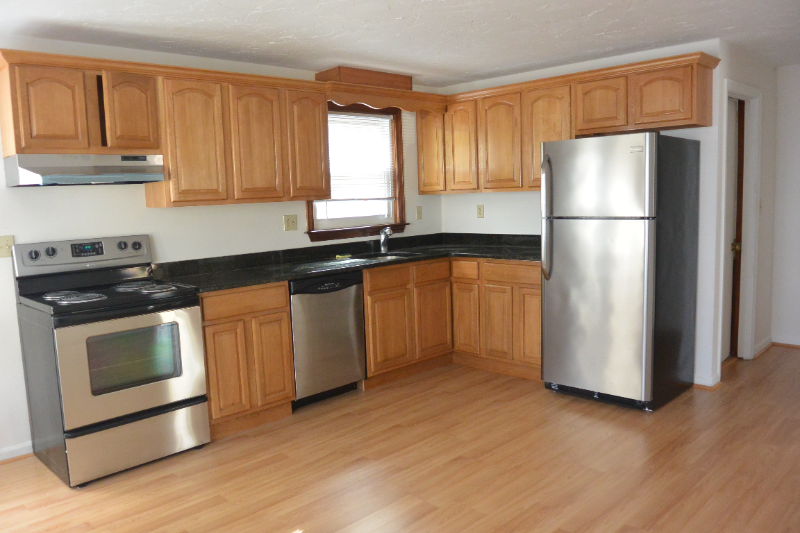 22 Andrea Dr #22 - Photo 3 of 8