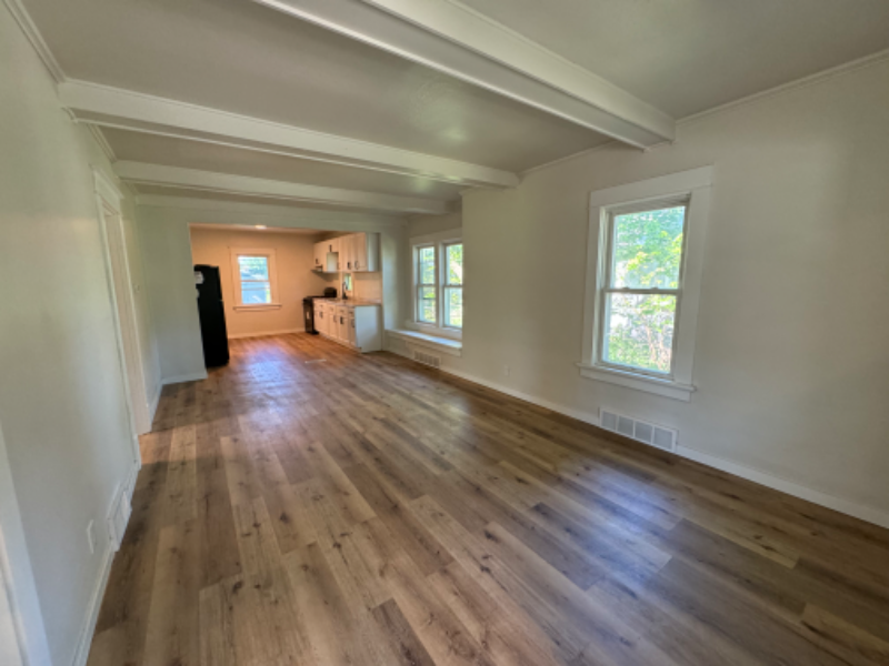 1228 Day St - Photo 3 of 11