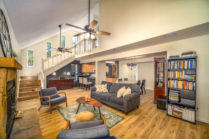 2154 Shangri La Ln - Photo 3 of 20