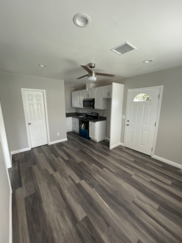 920 Arnold Dr #B - Photo 2 of 10