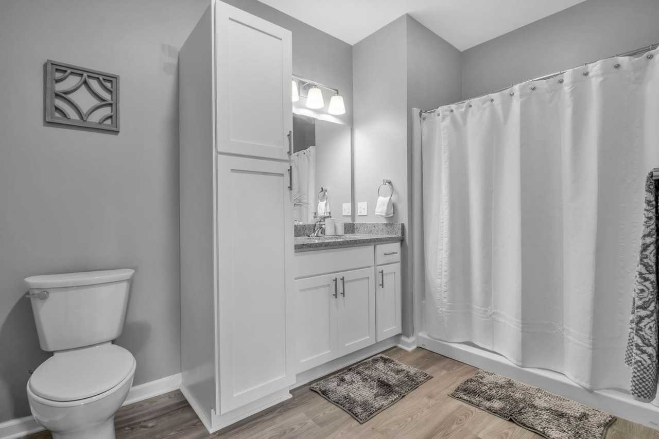 Creekview Court - Photo 2 of 15