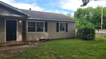 featured image of 913 East Quincy Street