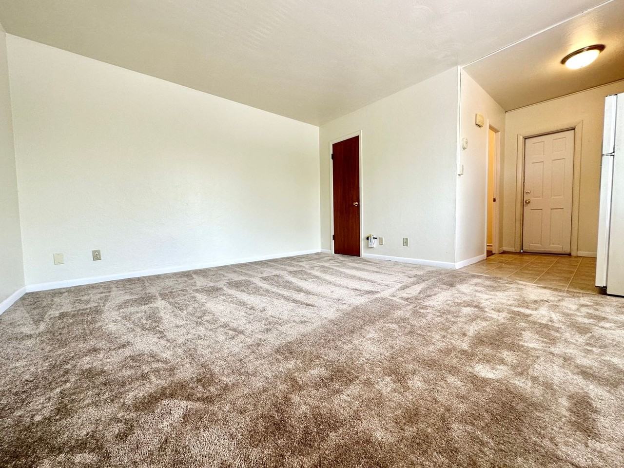 2214.5 Peirce St - Photo 2 of 6