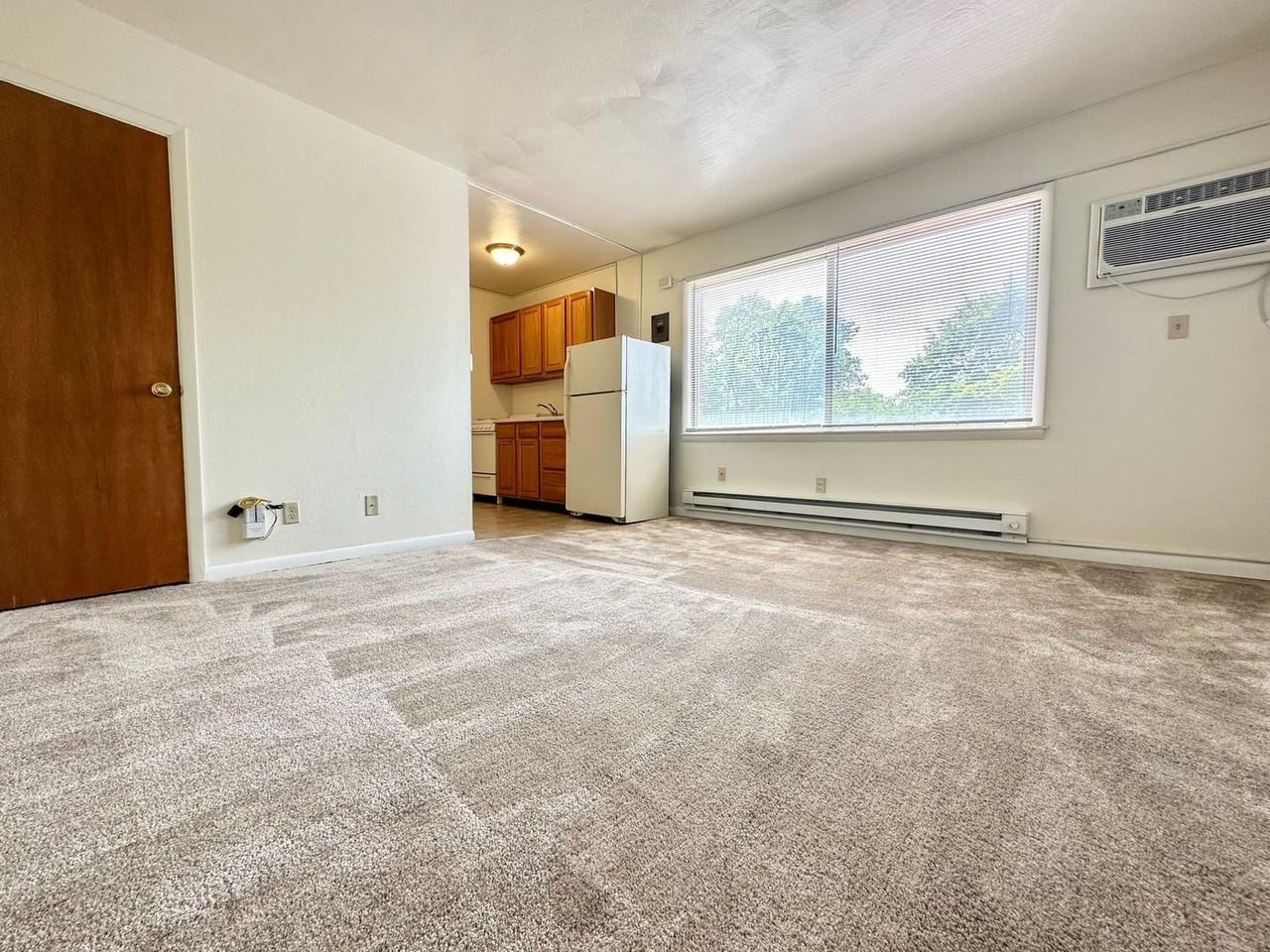 2214.5 Peirce St - Photo 4 of 6