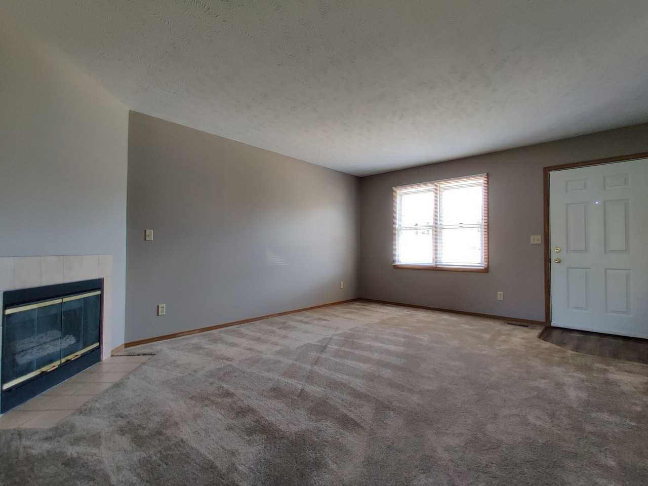 1405 N Hershey Rd - Photo 3 of 13