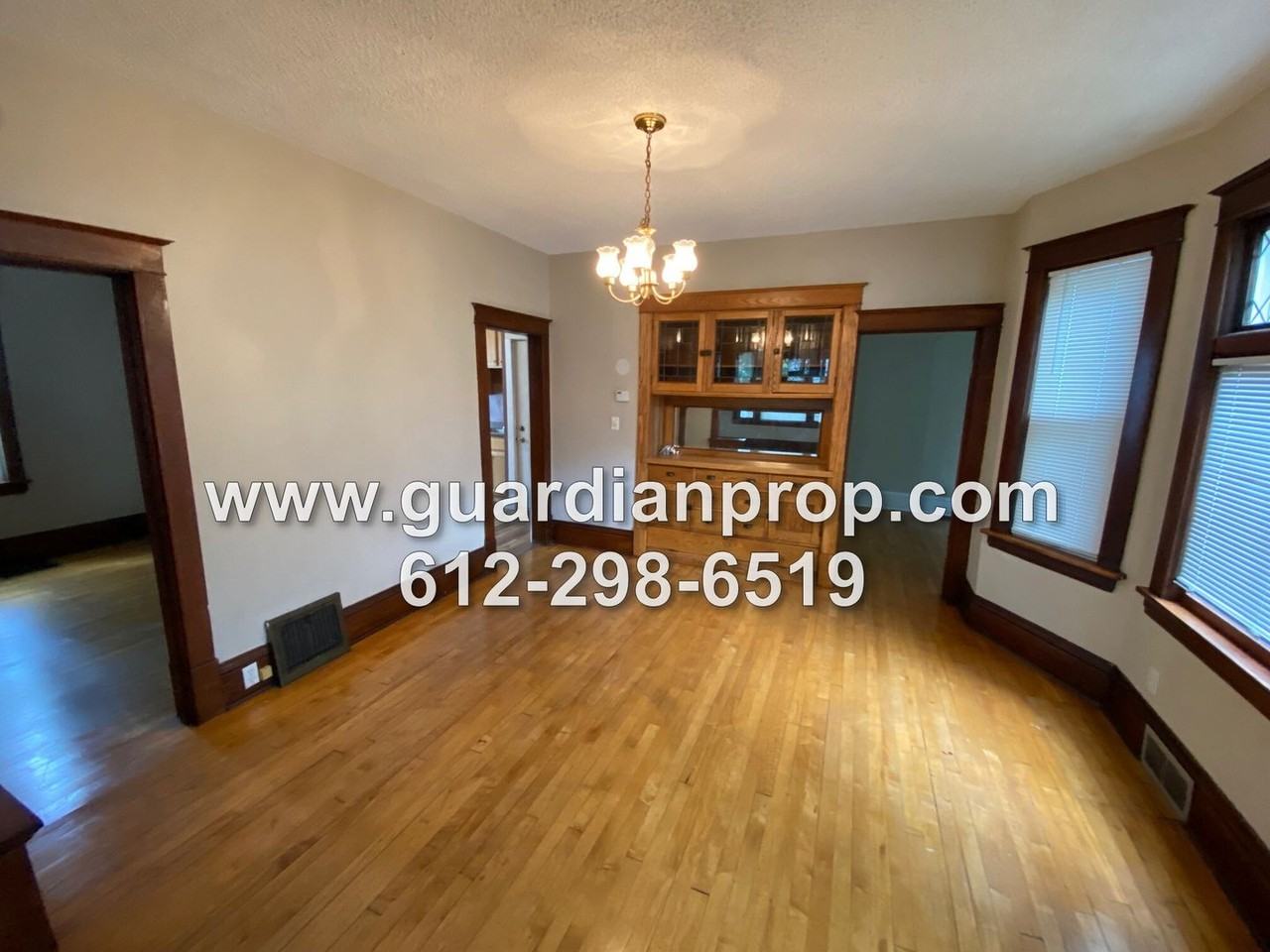 1333 James Ave - Photo 3 of 13